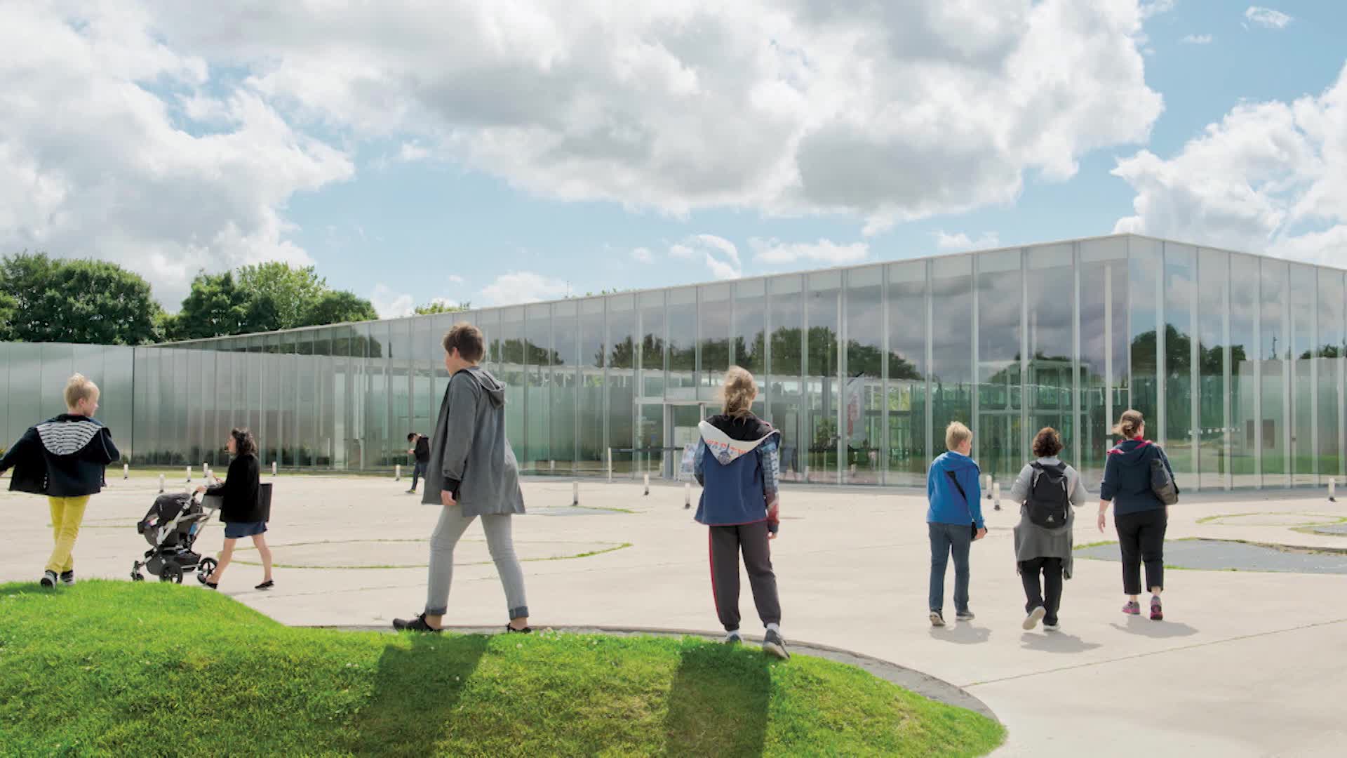 Connaître les visiteurs du Louvre-Lens, entretien avec Lucie Ribeiro